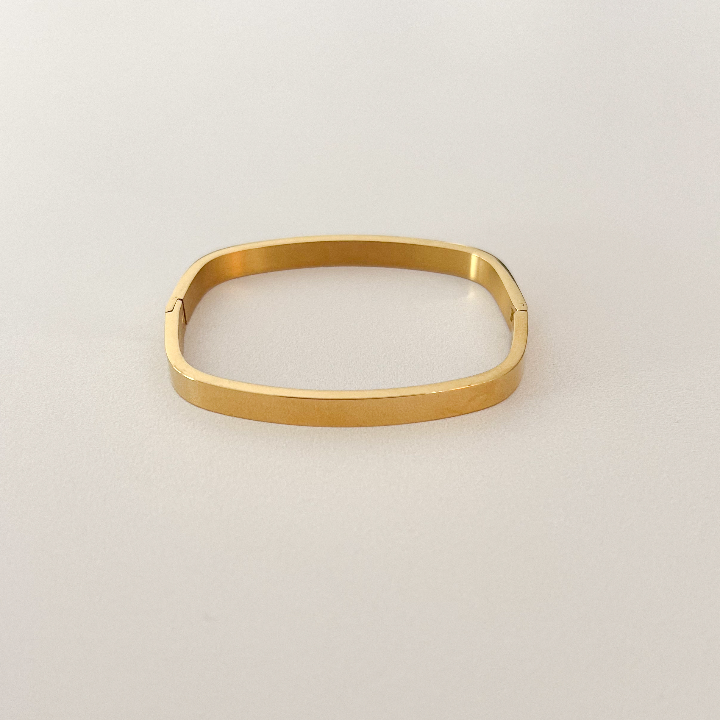 Pulsera Cuadrada Dorada