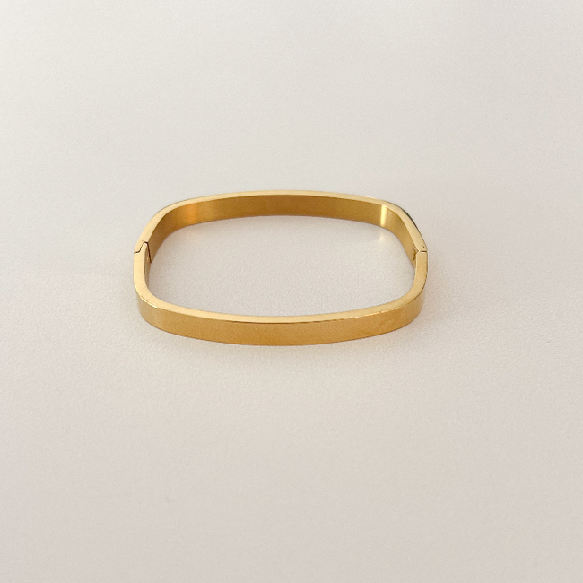 Pulsera Cuadrada Dorada