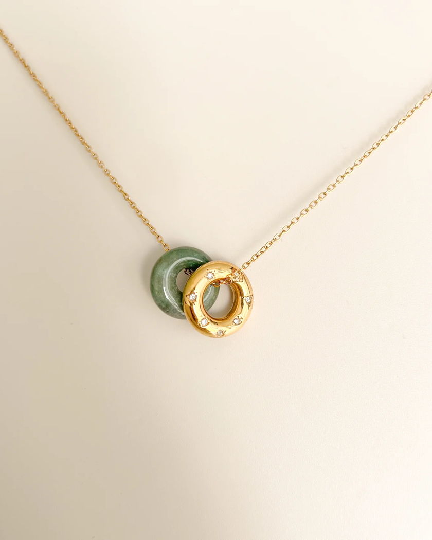 KIT BEST SELLER: Collar Malú + aretes de cuarzo medi