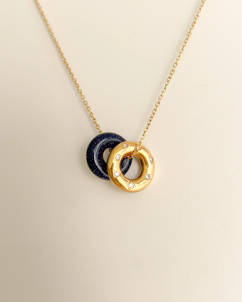 KIT BEST SELLER: Collar Malú + aretes de cuarzo medi