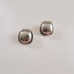 Aretes Bee