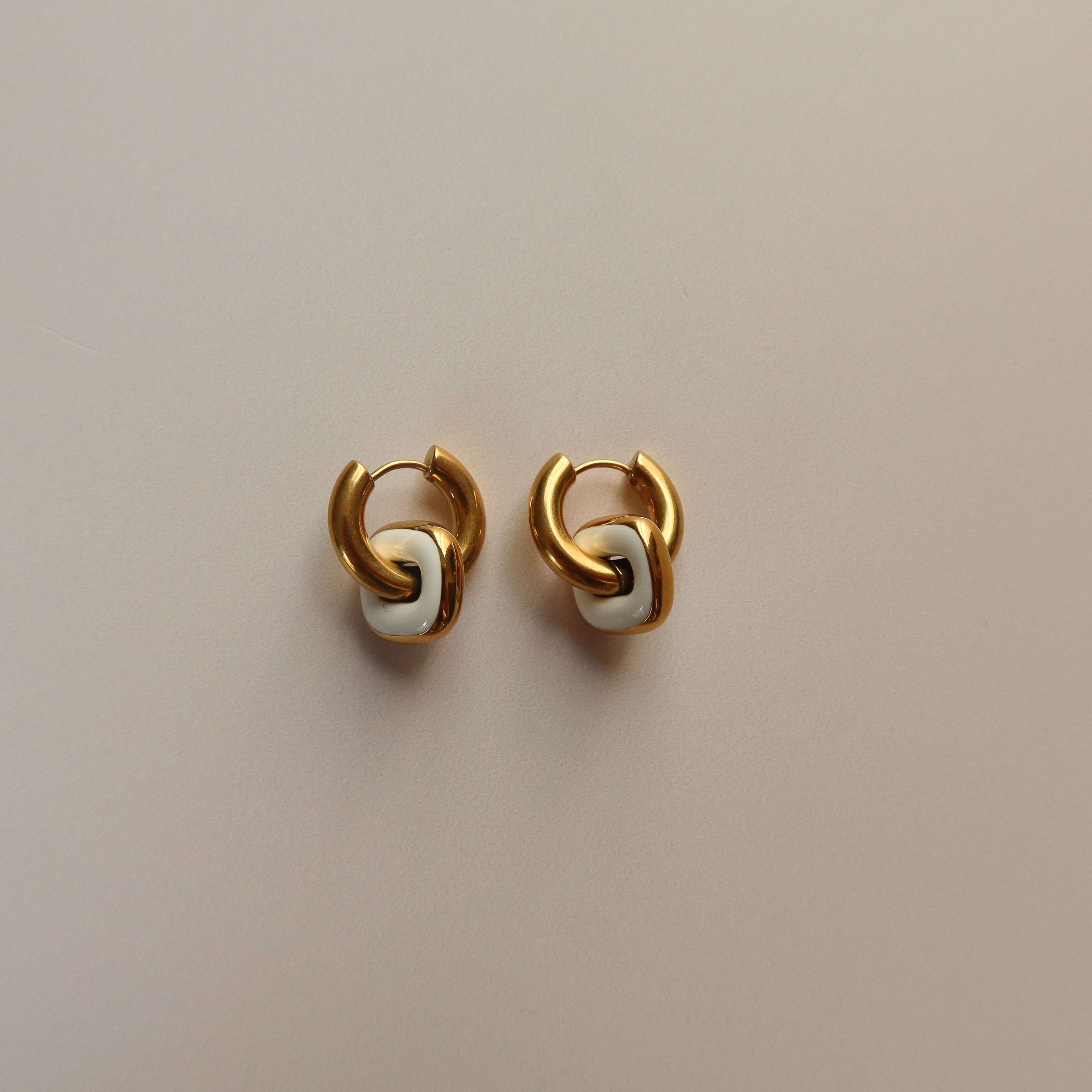 Aretes Morgana Blanco