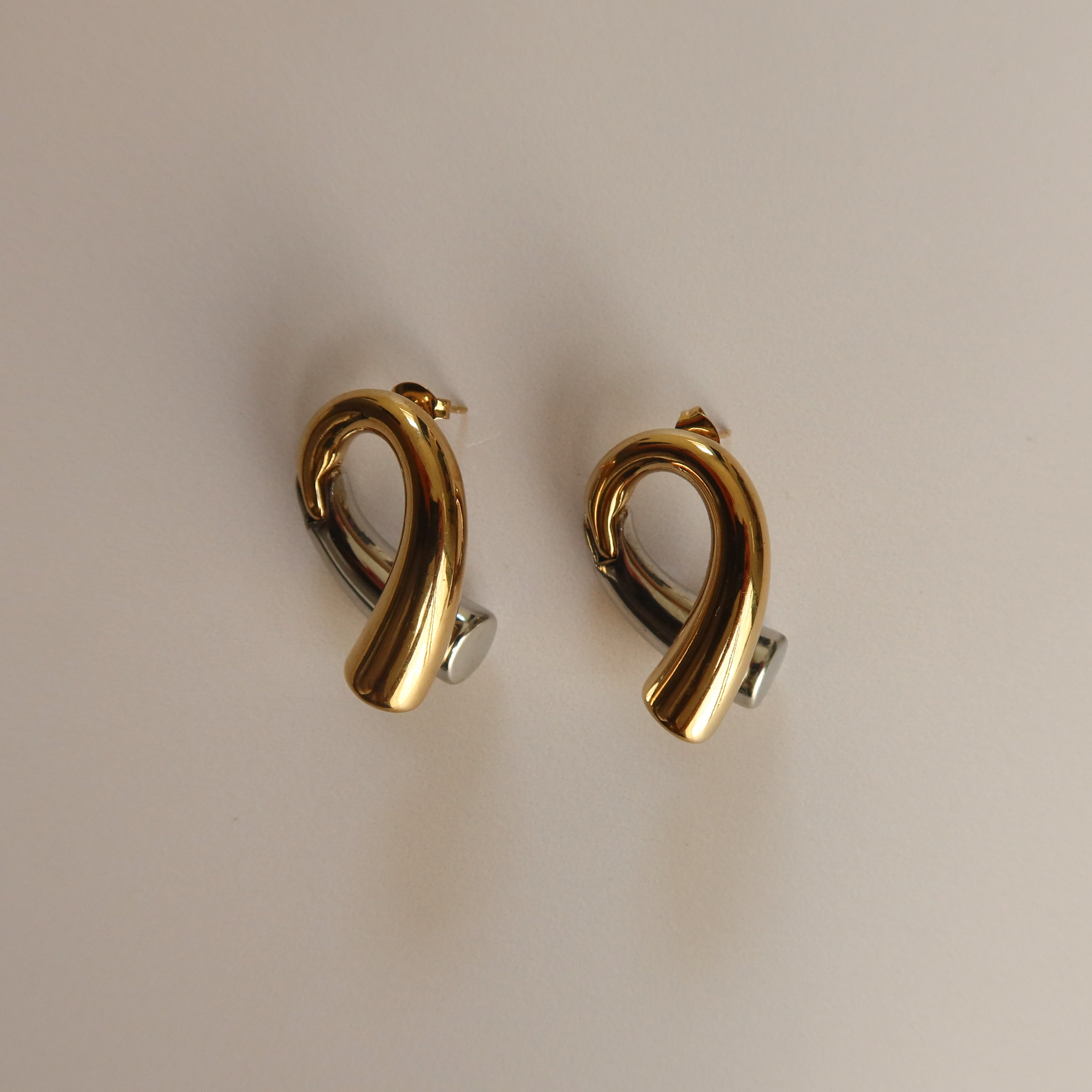 Aretes Octubre