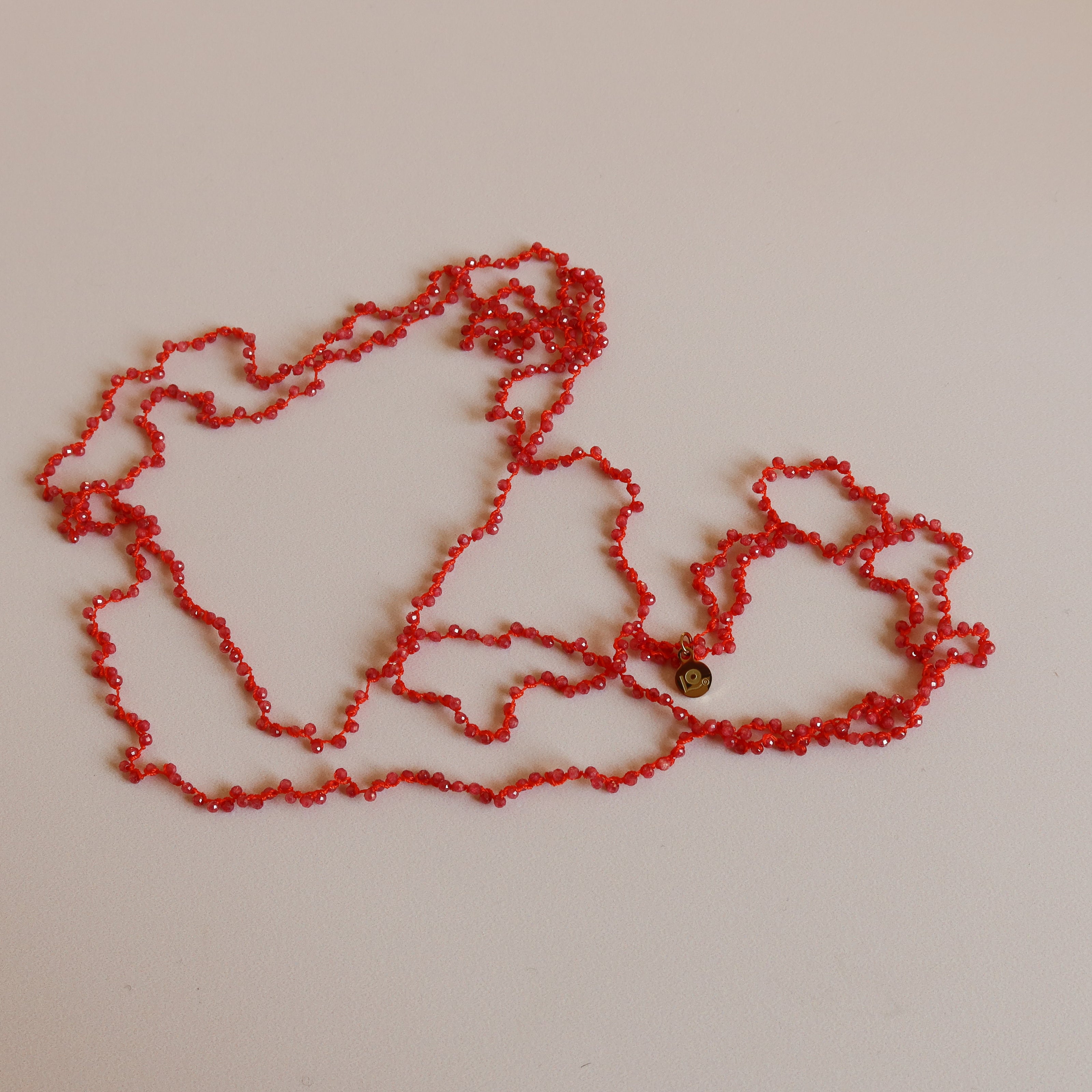 Collar Constelaciones Cuarzo Cherry