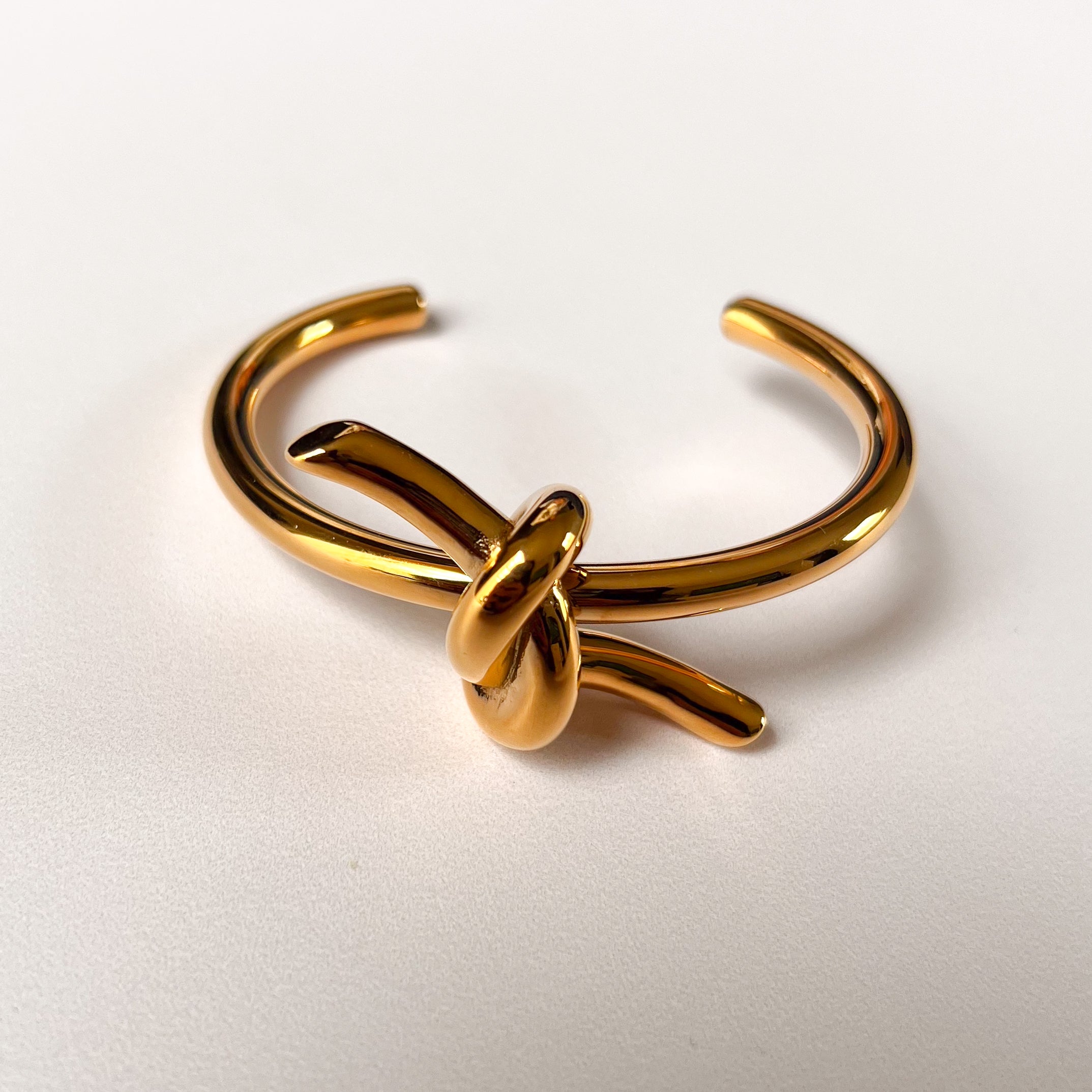 Pulsera Nudo Dorada