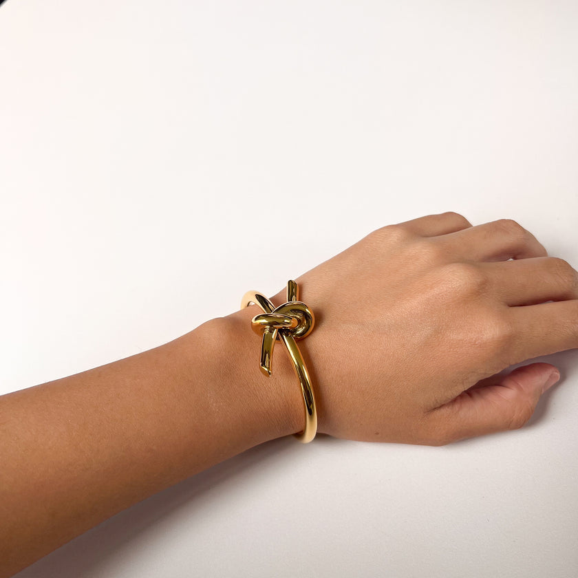 Pulsera Nudo Dorada