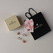 LUCKY EARRINGS: 2 pares de piedras medi + 2 pares de argollas