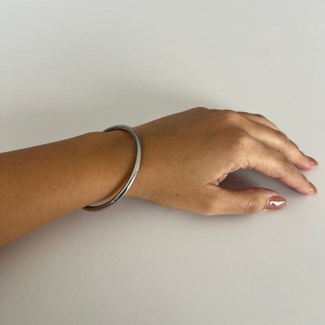 Pulsera Rígida con Bisagra Plata