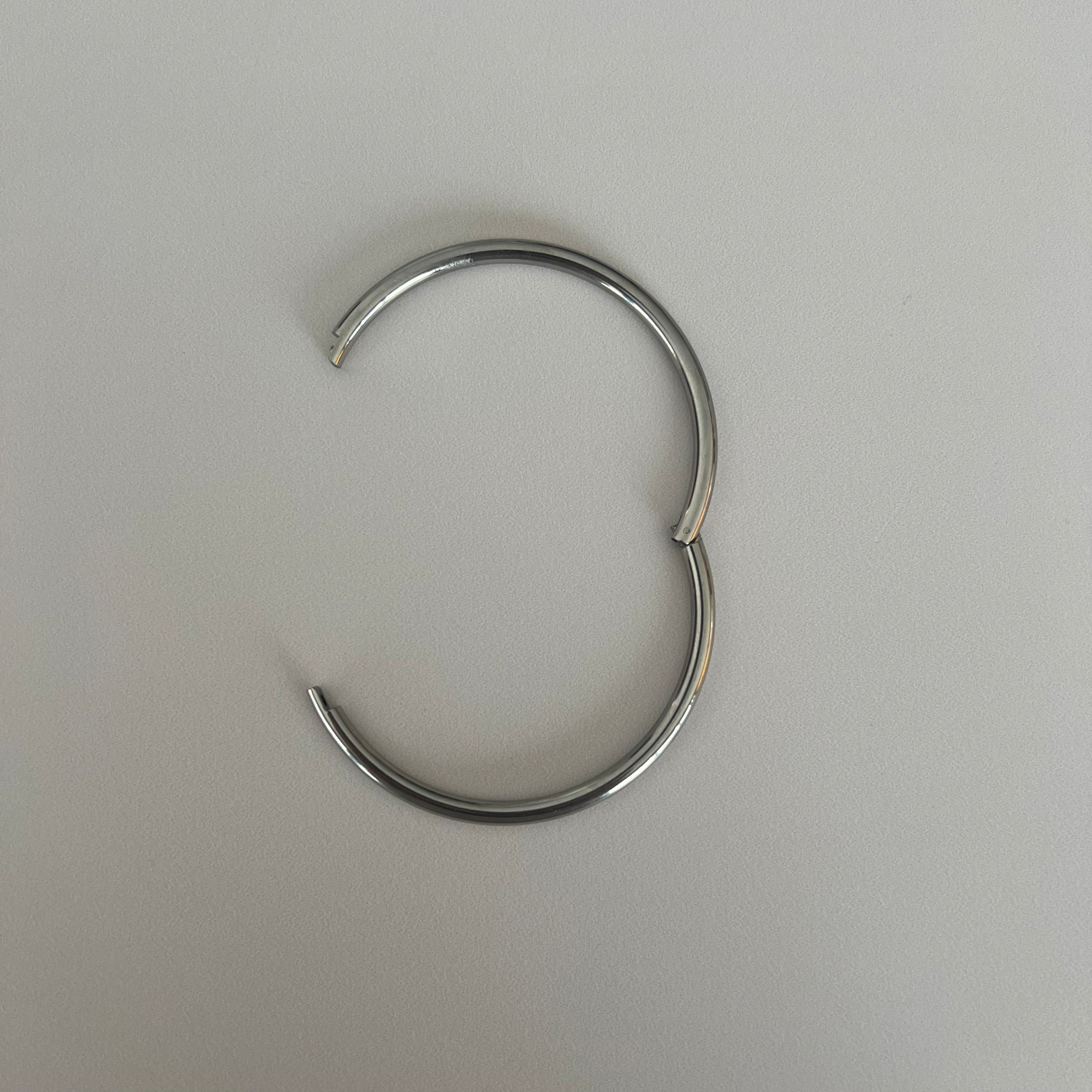 Pulsera Rígida con Bisagra Plata