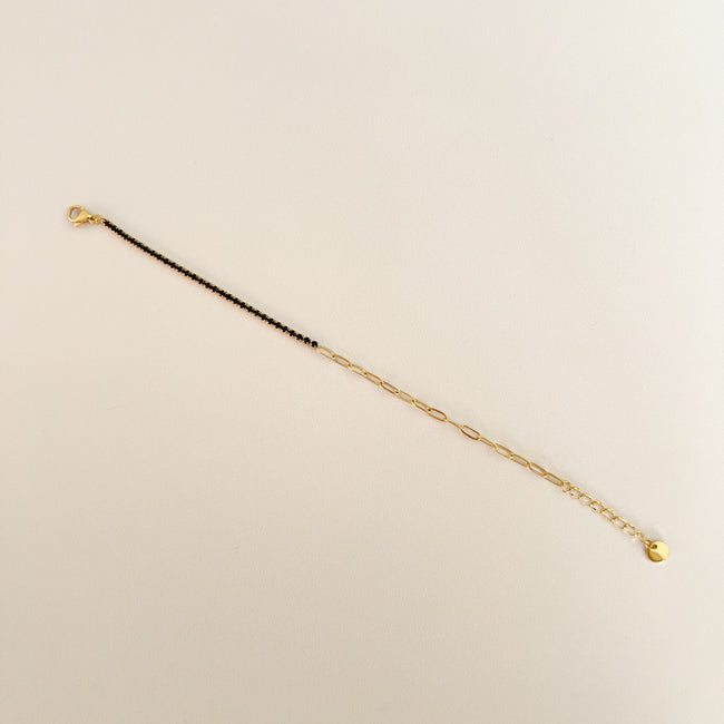 Pulsera Brillo Negro Cadena Dorada