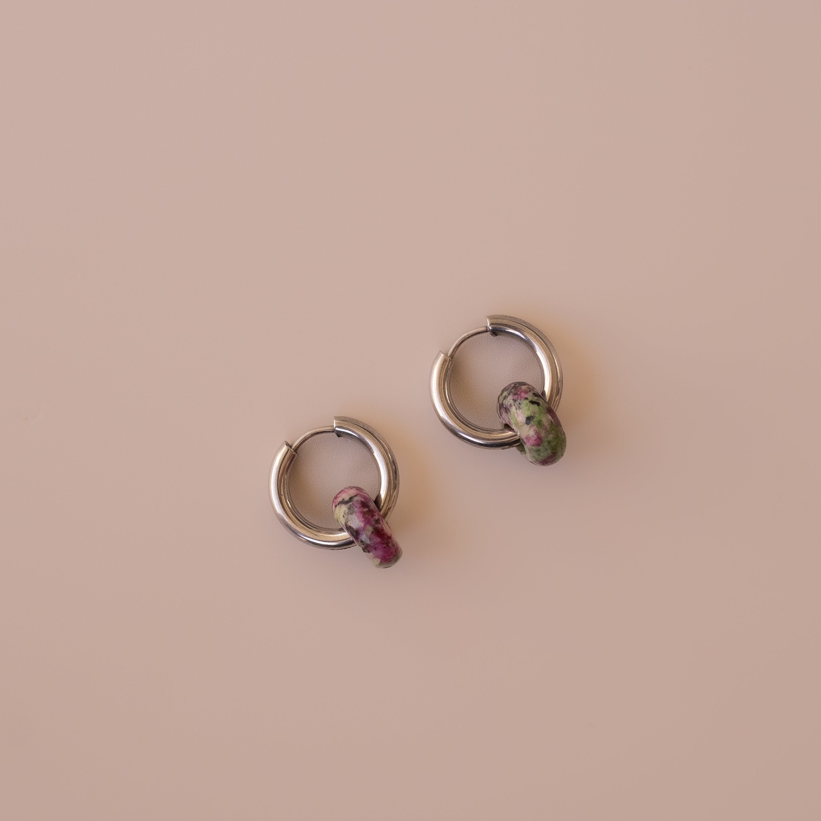 Arete Zoisita Mini
