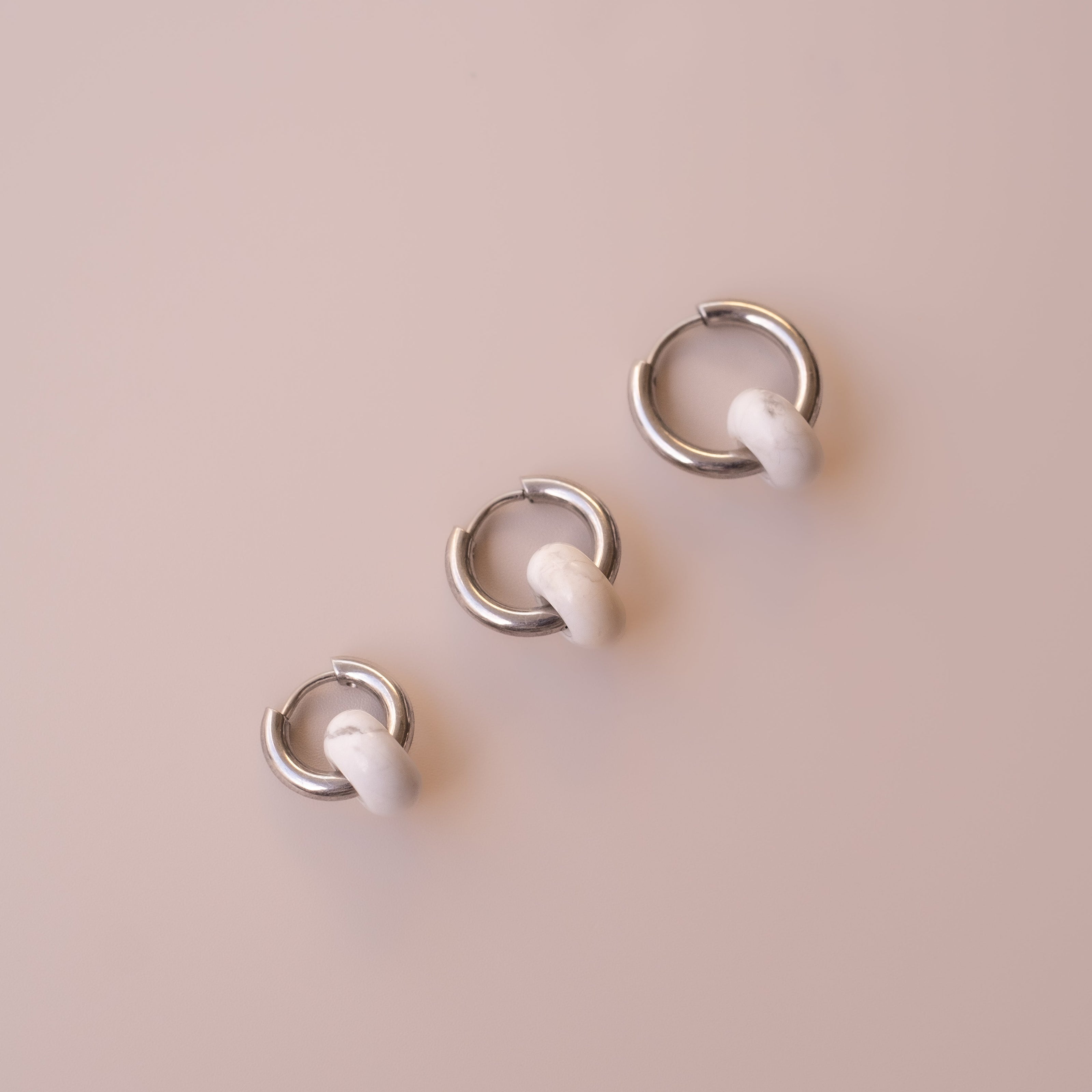 Arete Howlita Mini