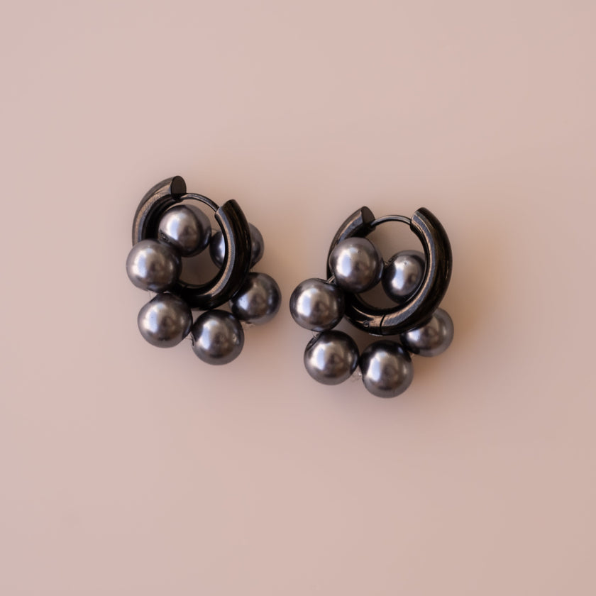 Arete Black Bloom