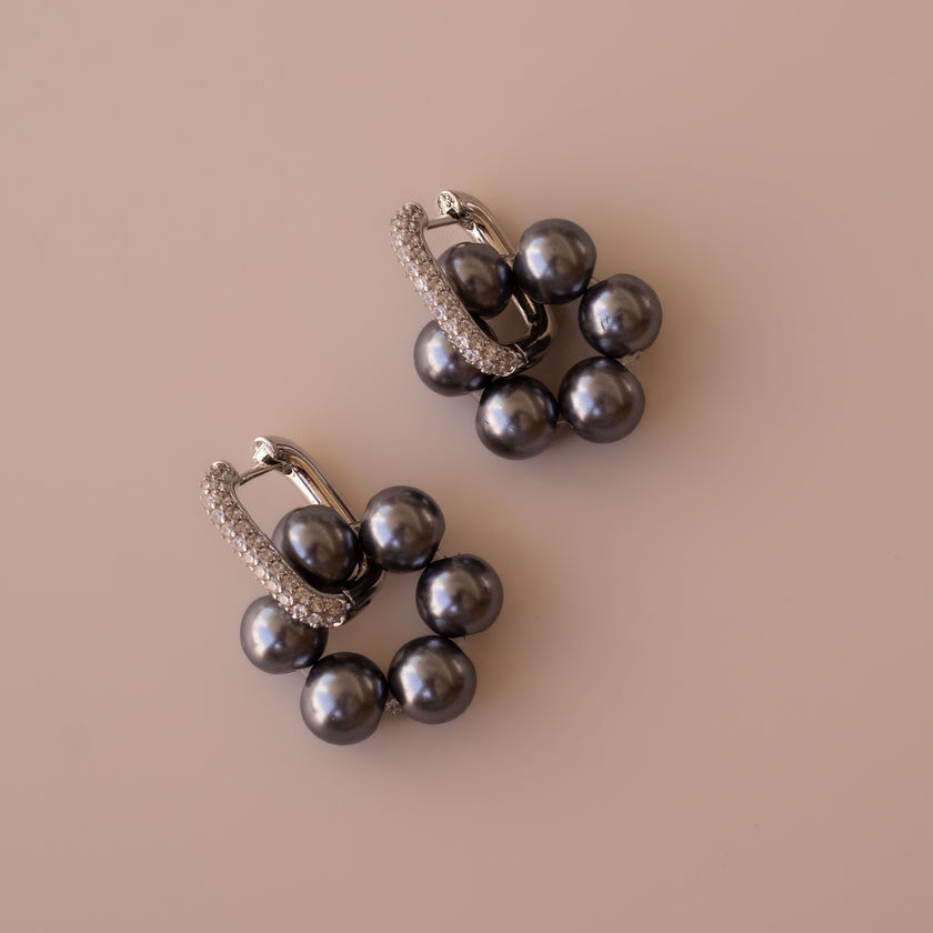 Arete Black Bloom