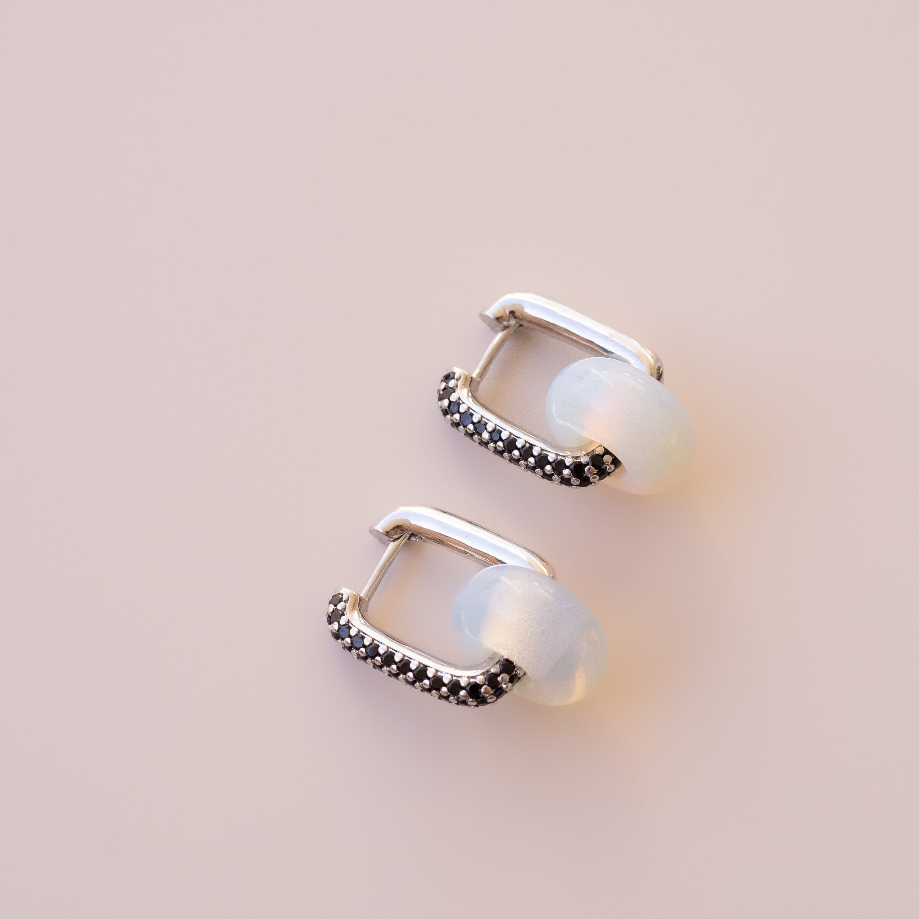 Arete Opalita Medi