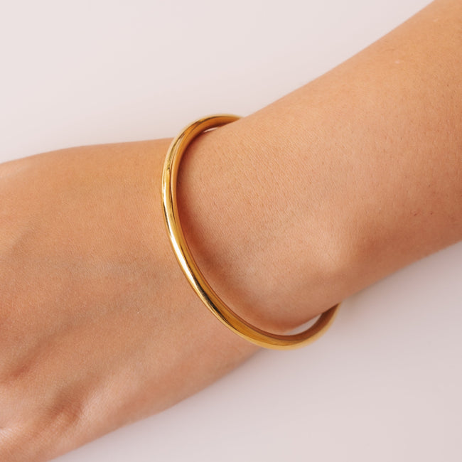 Pulsera Rígida Dorada